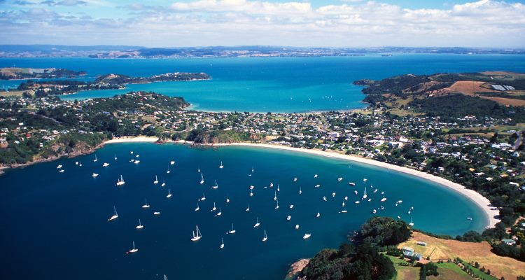 Auckland-Waiheke-Island-Oneroa-Bay